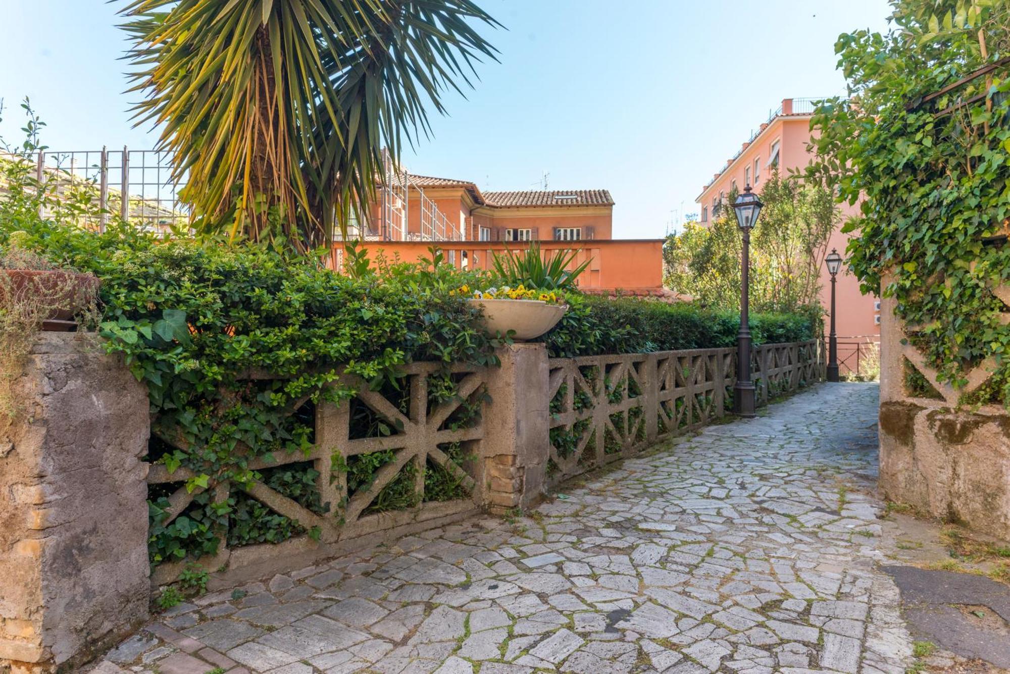 Studio In Trastevere Village Roma Exterior foto